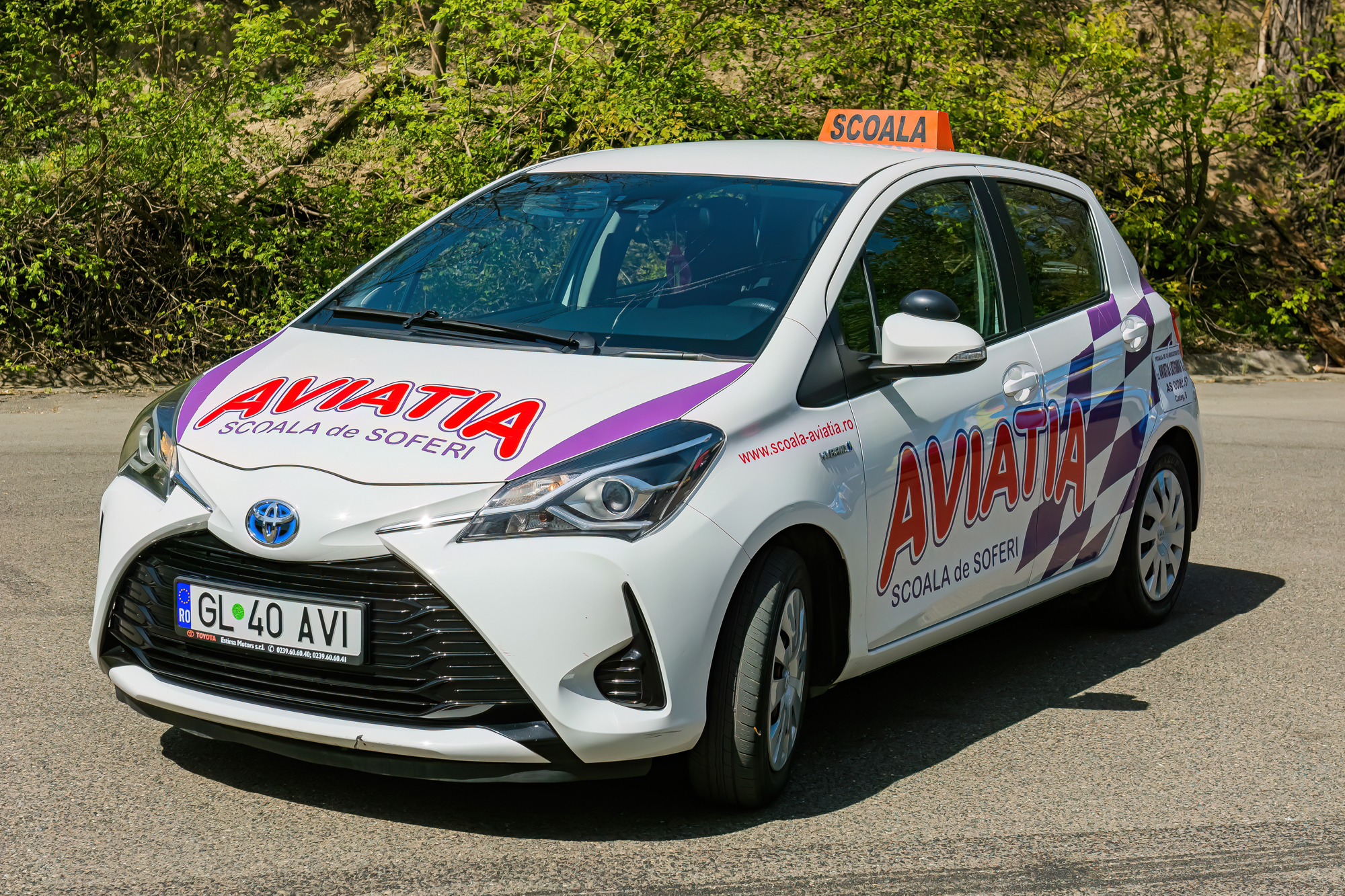 de la 2690 Lei - Toyota Yaris - Benzină